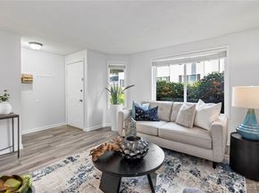 31921 46th Avenue SW, Federal Way WA 98023