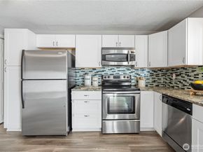 31921 46th Avenue SW, Federal Way WA 98023