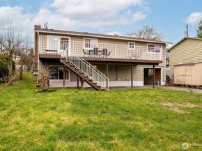 10020 18th Avenue SW, Seattle WA 98146