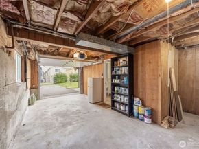 10020 18th Avenue SW, Seattle WA 98146