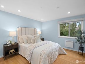 5225 50th Avenue NE 206, Seattle WA 98105