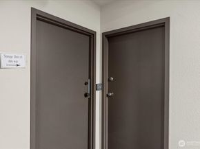 5225 50th Avenue NE 206, Seattle WA 98105