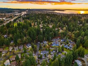 11807 NE 105th Court, Kirkland WA 98033