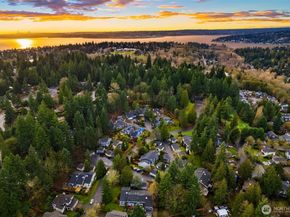 11807 NE 105th Court, Kirkland WA 98033