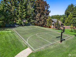 11807 NE 105th Court, Kirkland WA 98033