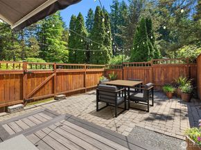 11807 NE 105th Court, Kirkland WA 98033