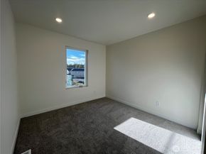 1502 NW Swenson Court 12, Poulsbo WA 98370