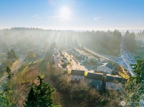 25912 35th Place S, Kent WA 98032