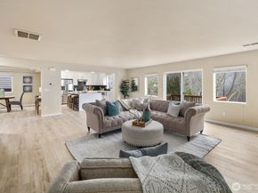 25912 35th Place S, Kent WA 98032