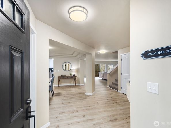 25912 35th Place S, Kent WA 98032