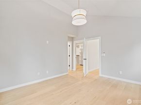 9012 124th Lane NE, Kirkland WA 98033