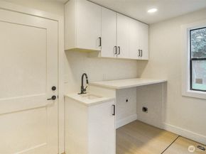 18501 28th Avenue SE, Bothell WA 98012