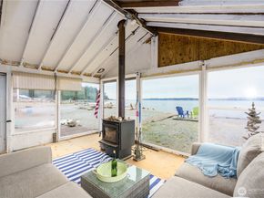 15 U Snoqualmie Ave., Hat Island WA 98206