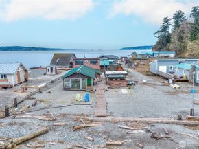 15 U Snoqualmie Ave., Hat Island WA 98206