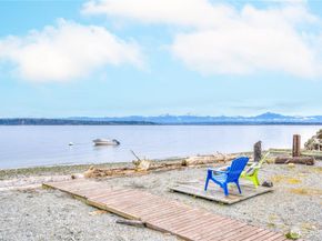 15 U Snoqualmie Ave., Hat Island WA 98206