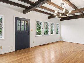 4335 NE 45th Street, Seattle WA 98105