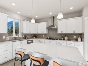 534 SE 11th Place 13, North Bend WA 98045