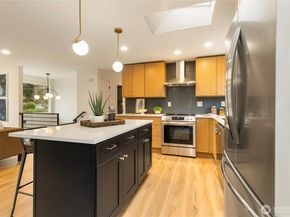 1831 201st Place SW, Lynnwood WA 98036