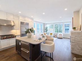 2111 W 9th Ave 24, Seattle WA 98119