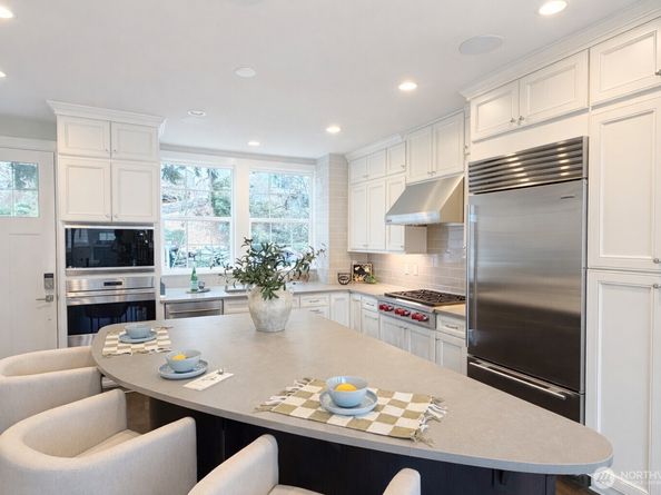 2111 W 9th Ave 24, Seattle WA 98119