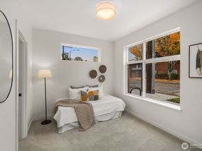 546 S Cloverdale Street B, Seattle WA 98108