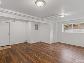 9222 3rd Avenue SW, Seattle WA 98106