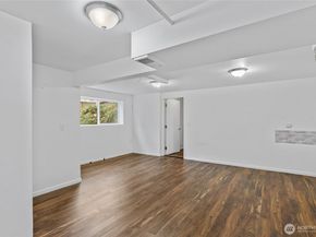 9222 3rd Avenue SW, Seattle WA 98106