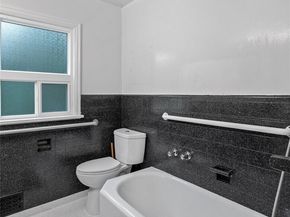 9222 3rd Avenue SW, Seattle WA 98106