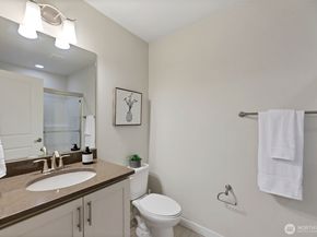 14671 36th Court NE, Lake Forest Park WA 98155