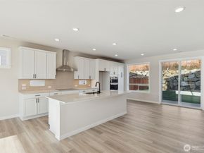 10810 43rd Avenue SE, Everett WA 98208
