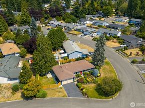 28833 21st Avenue S, Federal Way WA 98003