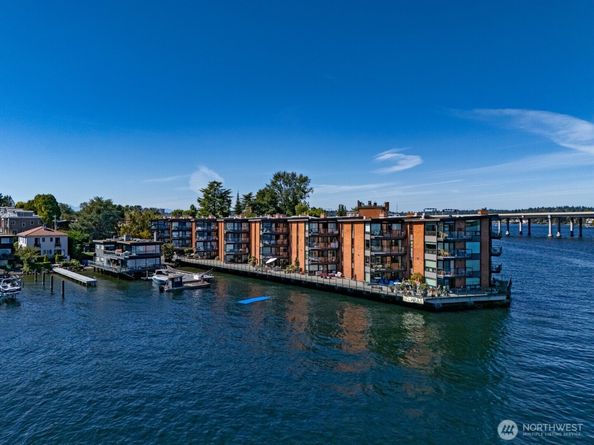 2360 43rd Avenue E 203, Seattle WA 98112