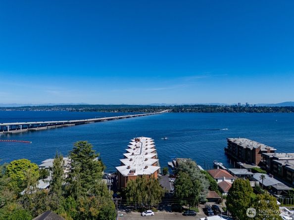2360 43rd Avenue E 203, Seattle WA 98112