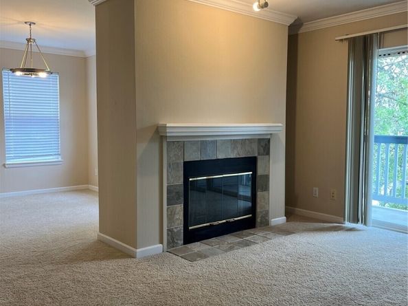 33020 10th Avenue SW 304, Federal Way WA 98023