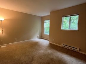 33020 10th Avenue SW 304, Federal Way WA 98023