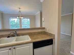 33020 10th Avenue SW 304, Federal Way WA 98023