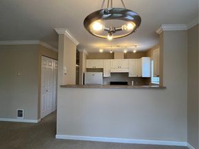 33020 10th Avenue SW 304, Federal Way WA 98023