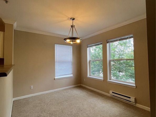 33020 10th Avenue SW 304, Federal Way WA 98023