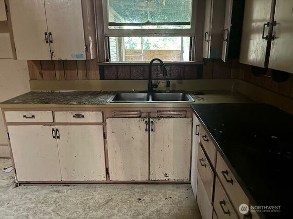 2117 E Phinney Bay Drive, Bremerton WA 98312