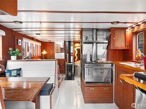 2143 N Northlake Way 34, Seattle WA 98103