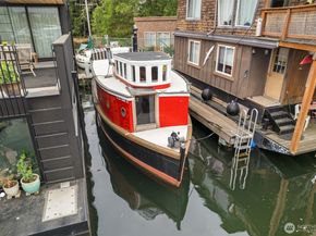 2143 N Northlake Way 34, Seattle WA 98103