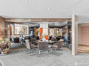 5622 39th Avenue W, Seattle WA 98199