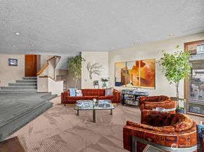 5622 39th Avenue W, Seattle WA 98199