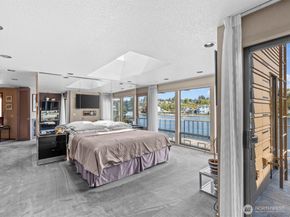 5622 39th Avenue W, Seattle WA 98199