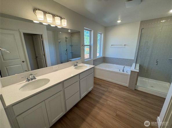 1960 NW Meadowview Drive 6, Poulsbo WA 98370