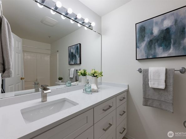 21502 50th Avenue W A3, Mountlake Terrace WA 98043
