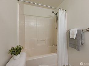 21502 50th Avenue W A3, Mountlake Terrace WA 98043