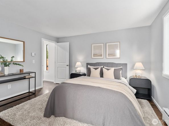 202 25th Avenue E D, Seattle WA 98112
