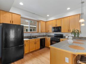 12047 33rd Avenue NE B, Seattle WA 98125