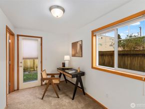 12047 33rd Avenue NE B, Seattle WA 98125